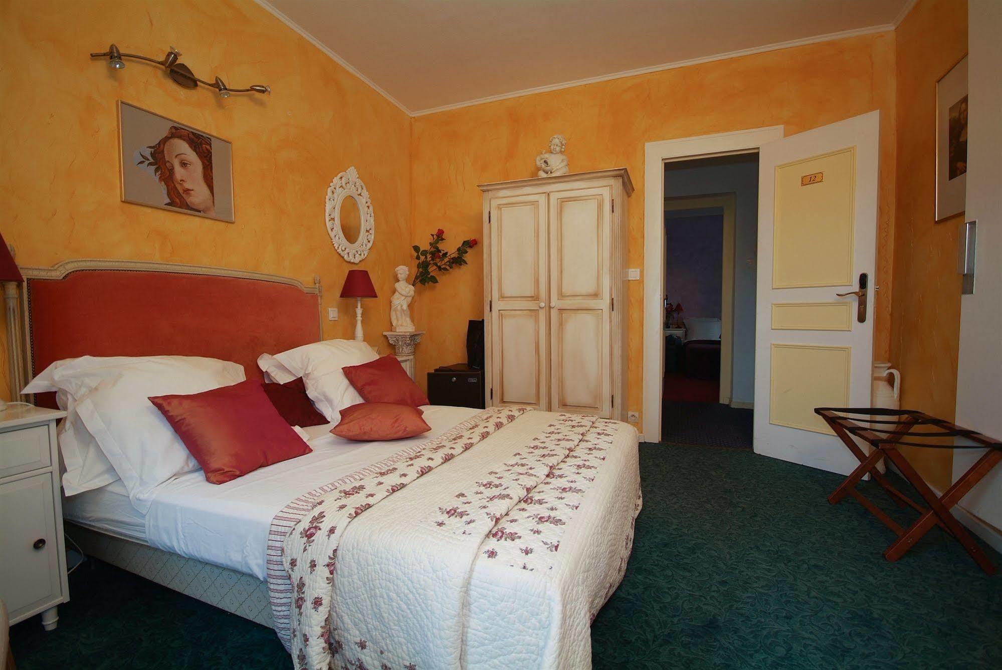Cit'Hotel Le Mirage イストル エクステリア 写真
